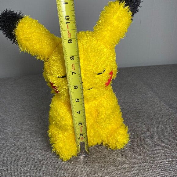 Pokémon Sleepy Pikachu Plush Toy Relaxing Time Good Night Bandai Spirits NWT - Picture 10 of 10